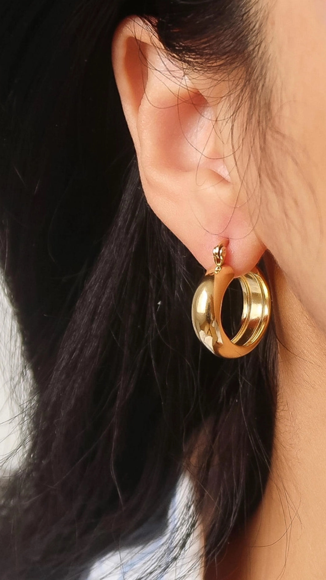 Cosmic Classic Oval Hoop