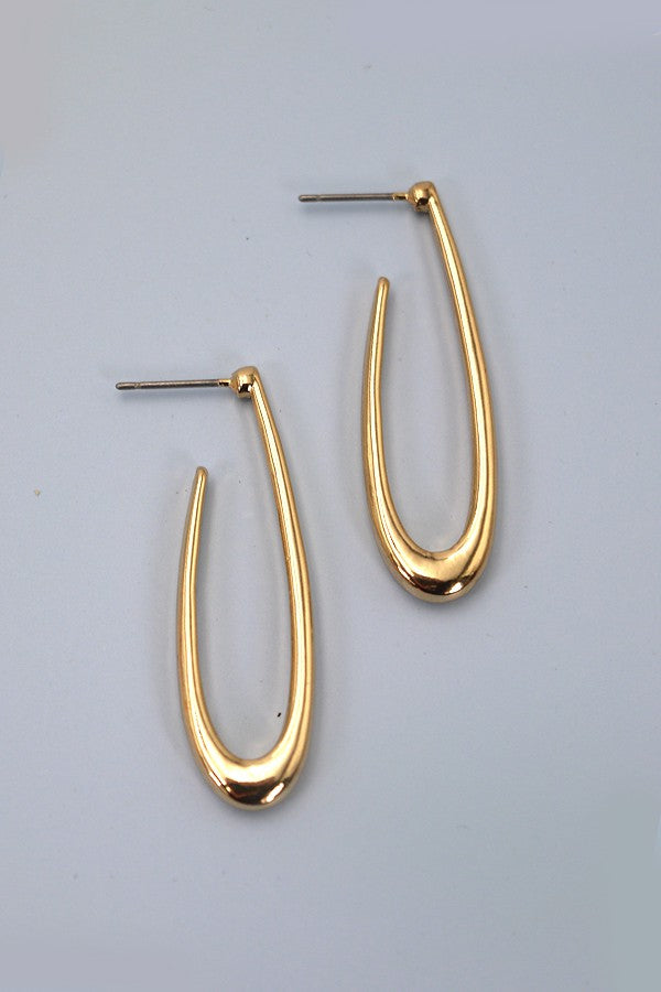 Cosmic Elongated Hoop