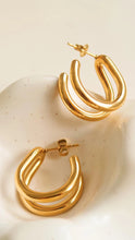 Load image into Gallery viewer, Cosmic Lucy Double Loop Hoop
