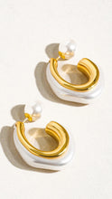 Load image into Gallery viewer, Cosmic Wild Pearl Hoop
