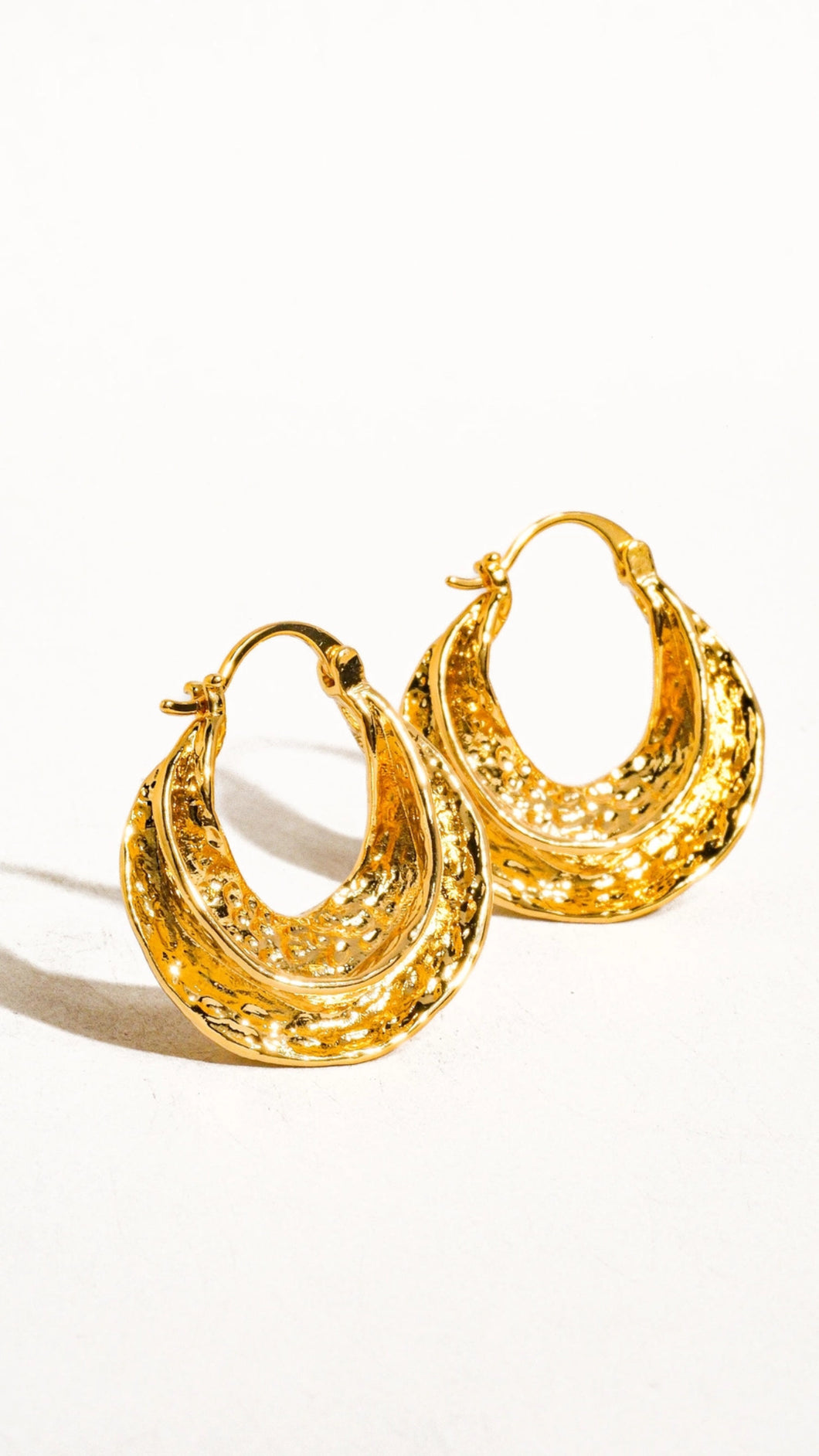 Cosmic Winfred Swirled Hoop